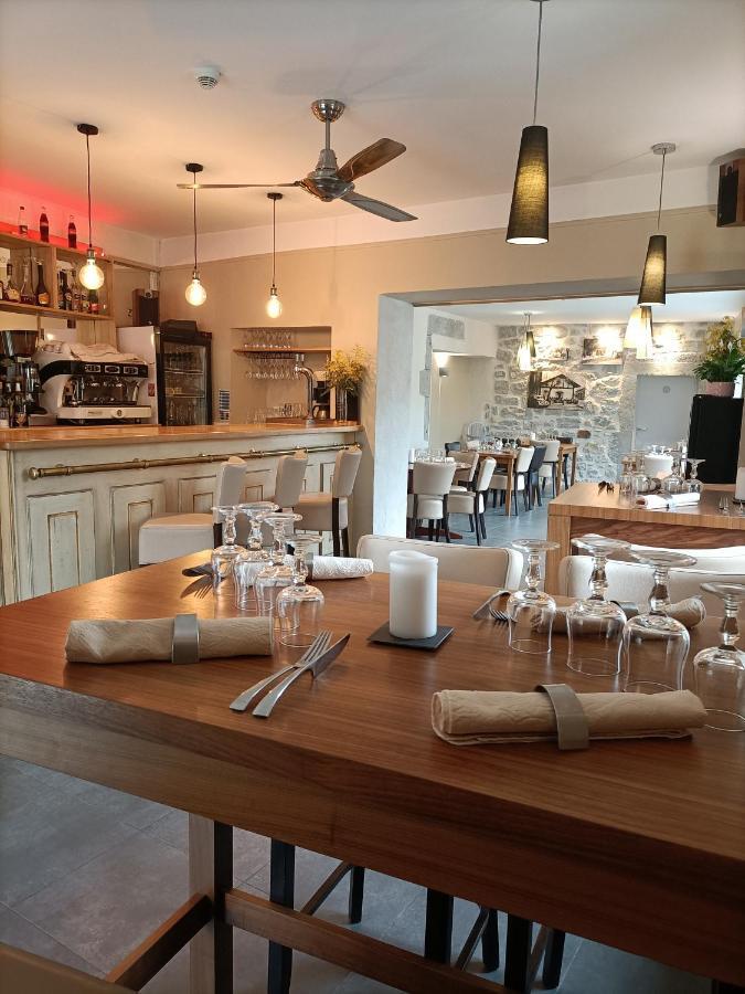 Auberge Du Vieux Lanas Logis Hotel Restaurant Εξωτερικό φωτογραφία