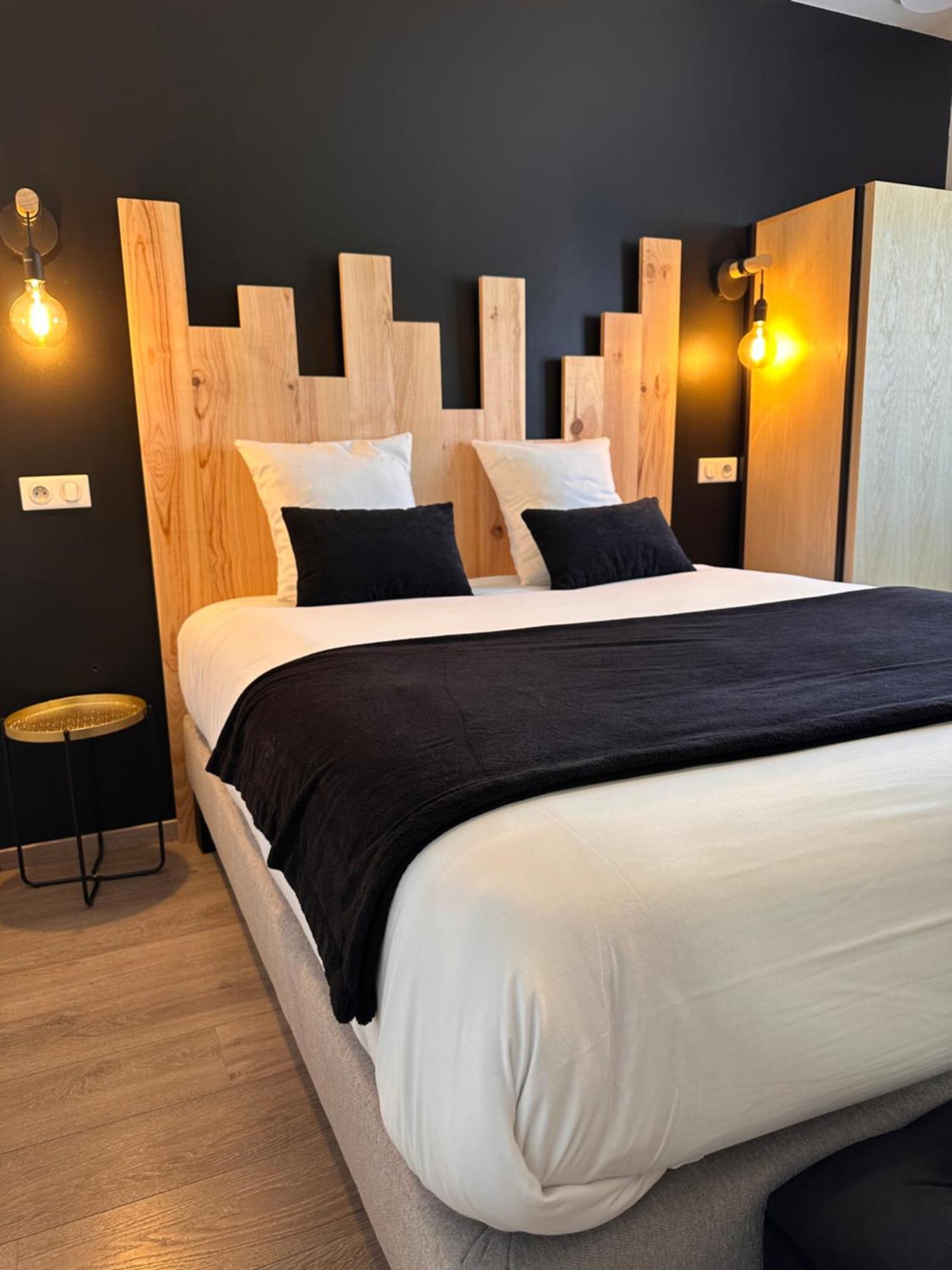Auberge Du Vieux Lanas Logis Hotel Restaurant Εξωτερικό φωτογραφία