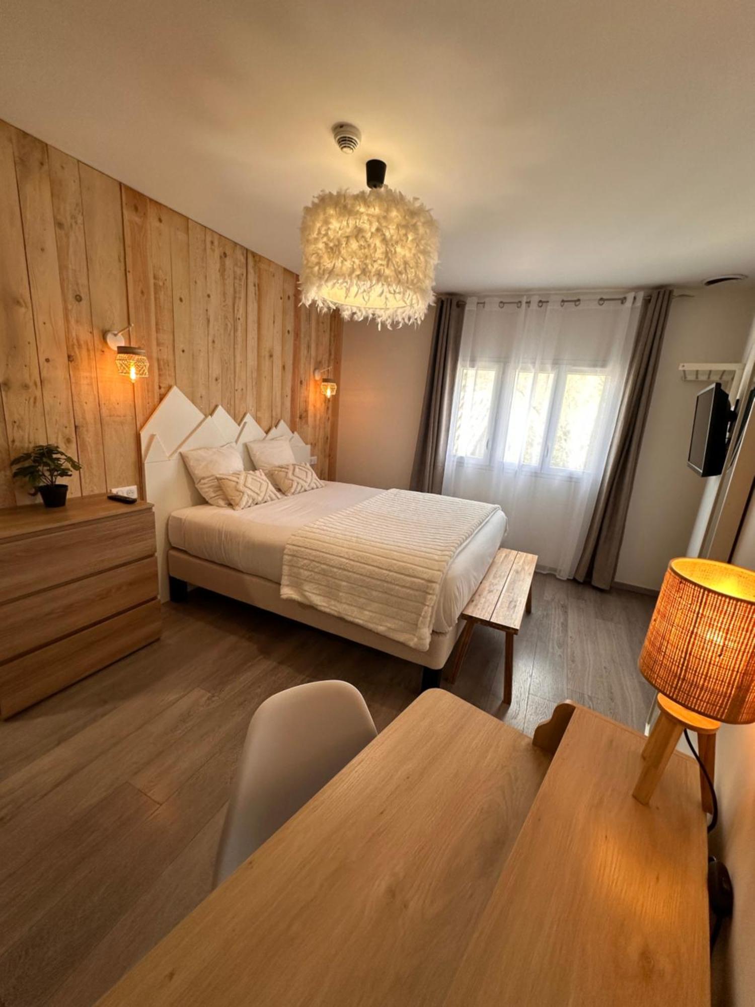 Auberge Du Vieux Lanas Logis Hotel Restaurant Εξωτερικό φωτογραφία