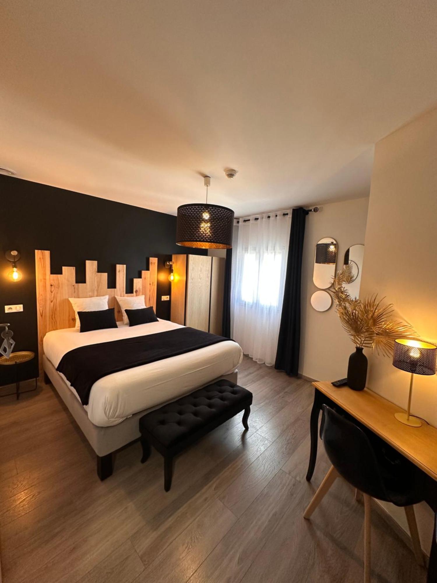 Auberge Du Vieux Lanas Logis Hotel Restaurant Εξωτερικό φωτογραφία