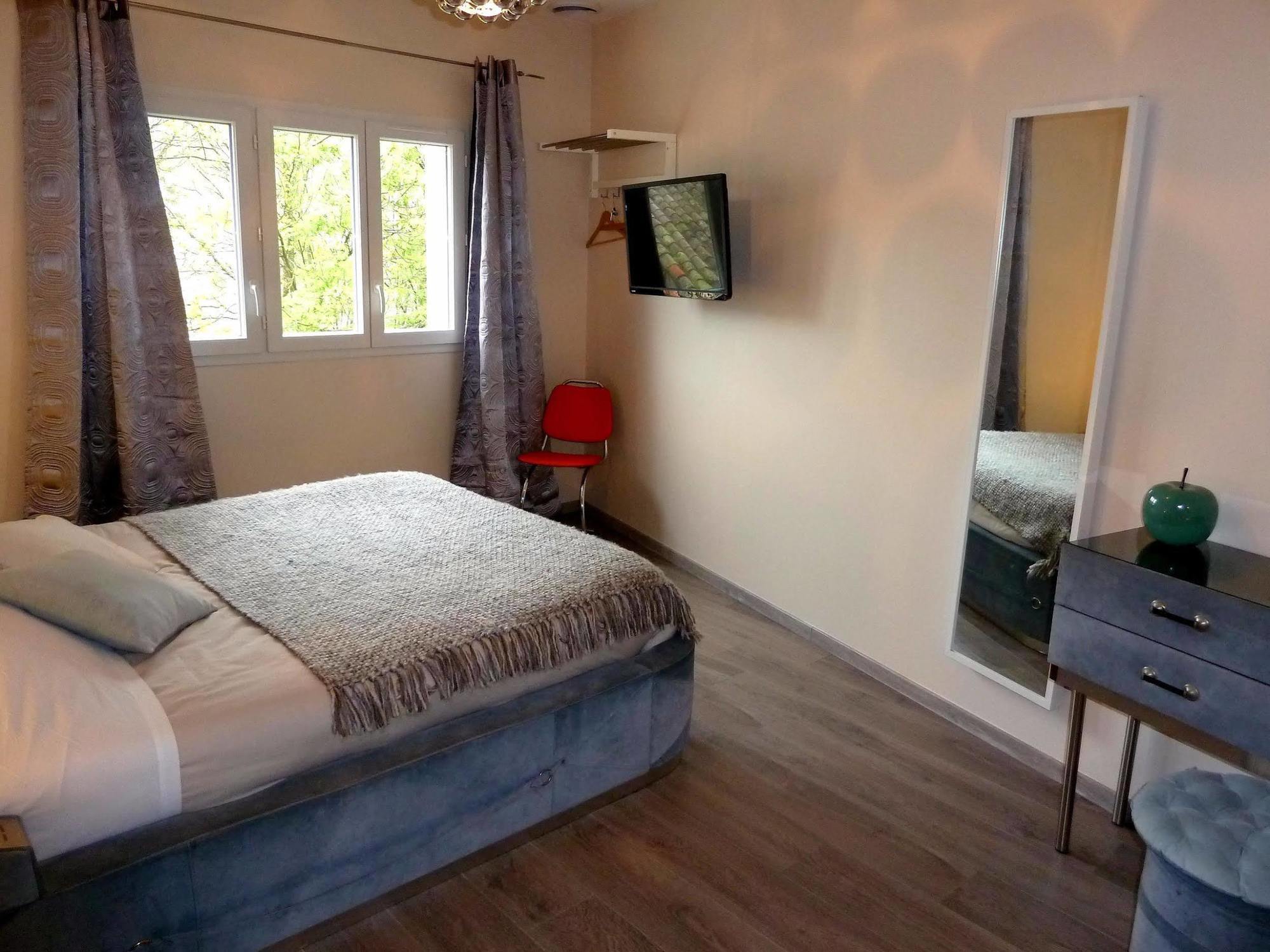Auberge Du Vieux Lanas Logis Hotel Restaurant Εξωτερικό φωτογραφία