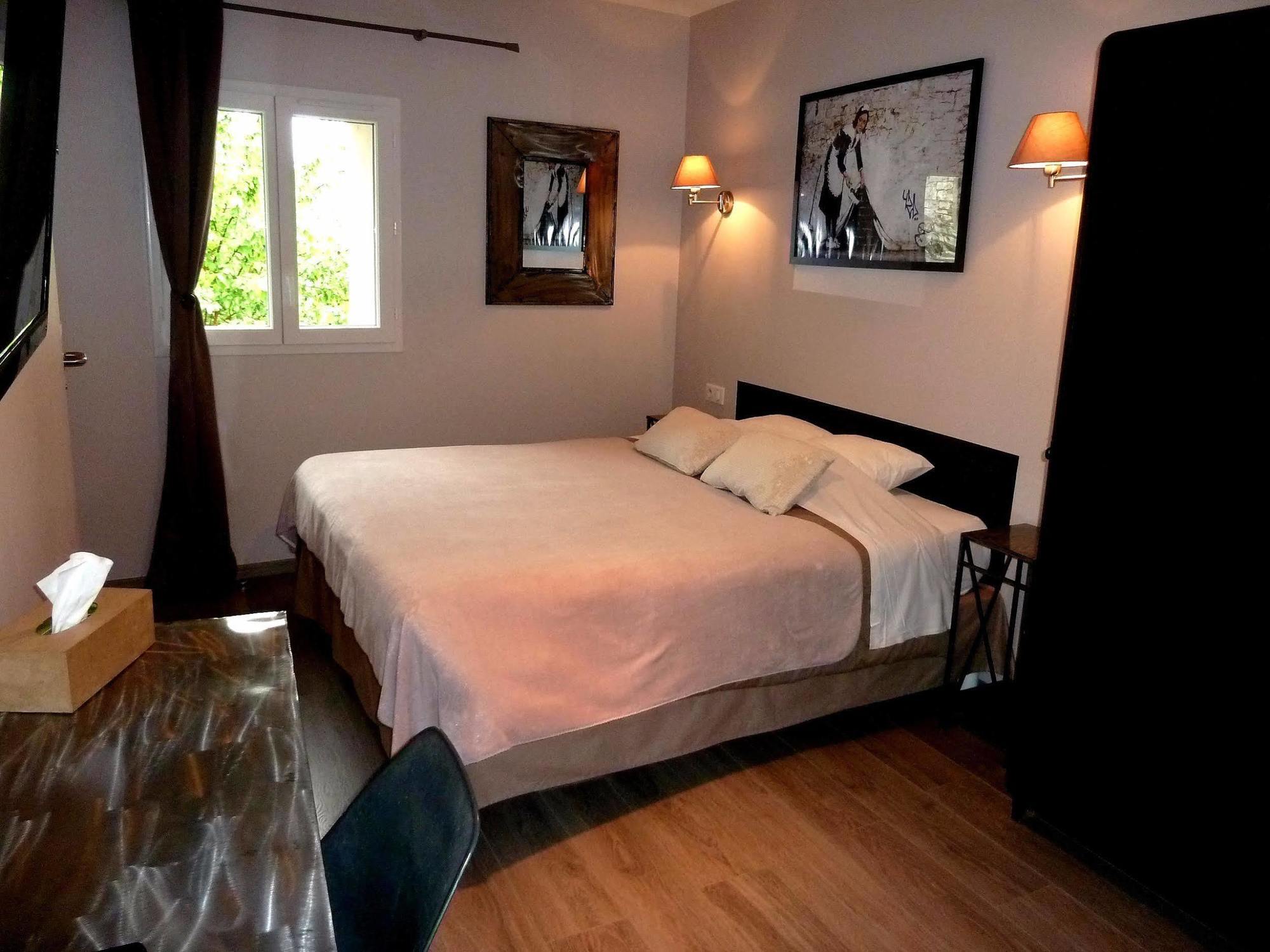 Auberge Du Vieux Lanas Logis Hotel Restaurant Εξωτερικό φωτογραφία