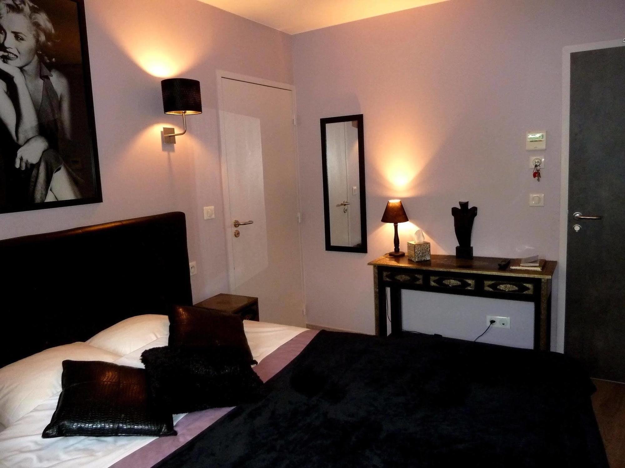 Auberge Du Vieux Lanas Logis Hotel Restaurant Εξωτερικό φωτογραφία