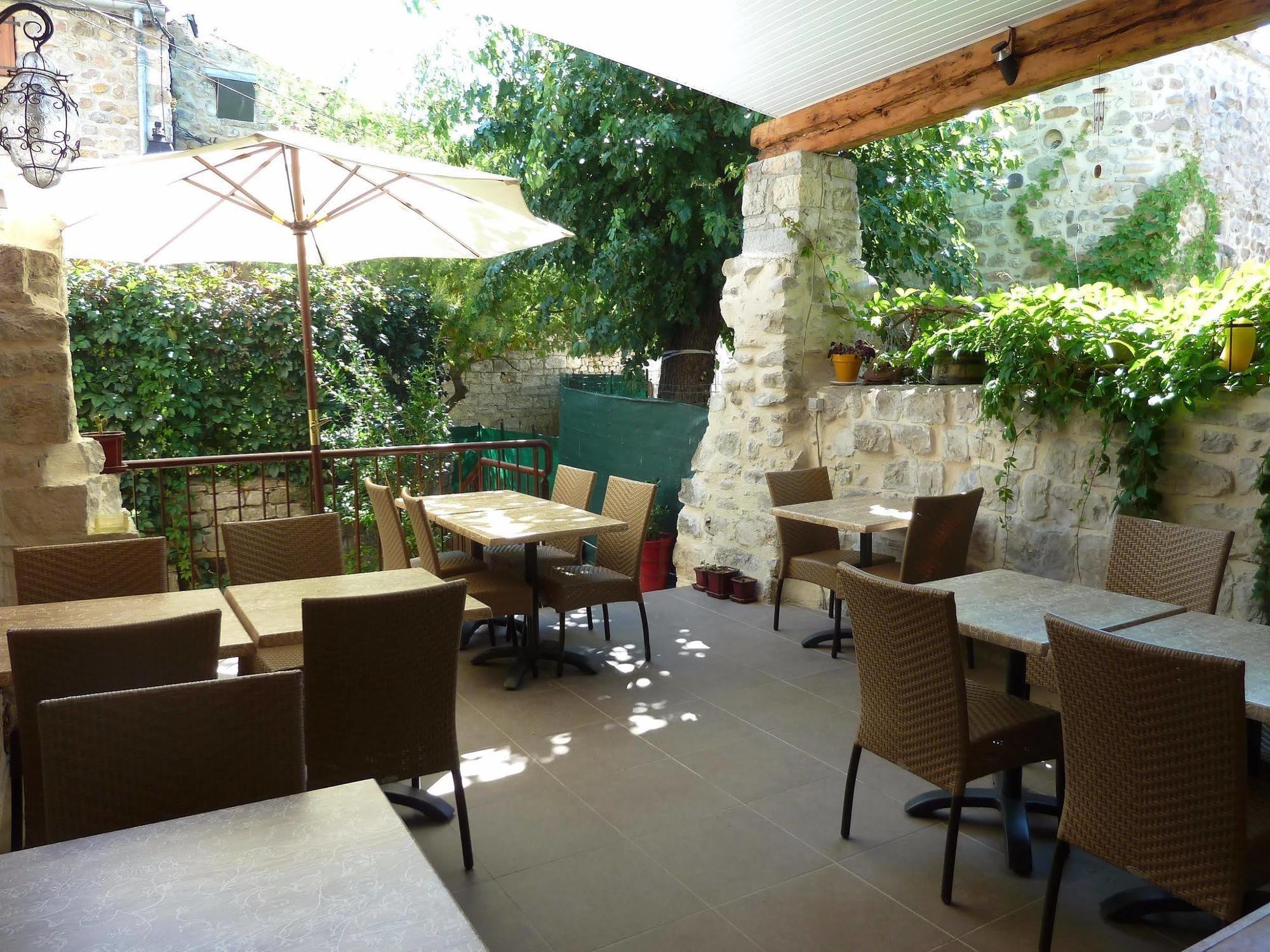 Auberge Du Vieux Lanas Logis Hotel Restaurant Εξωτερικό φωτογραφία